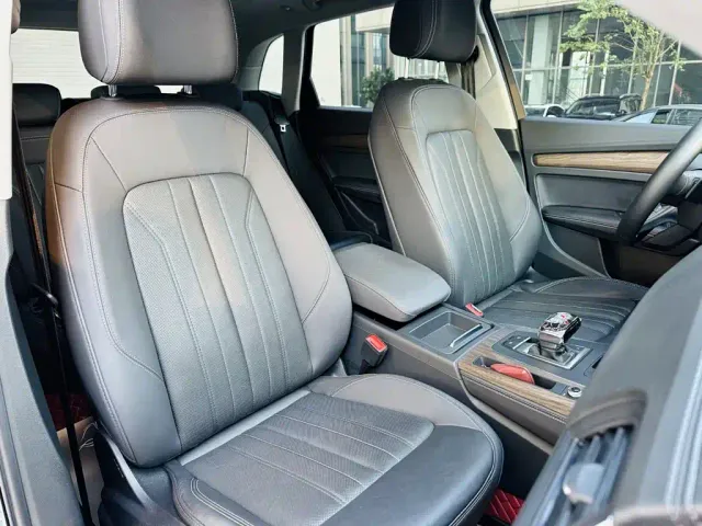 Audi Q5L — Фото автомобиля 7