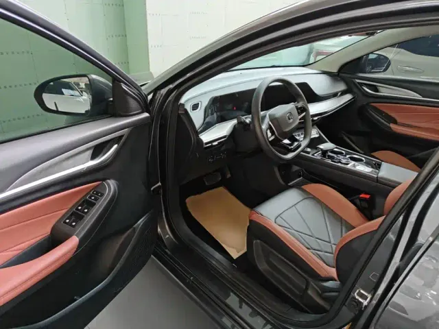 Changan Eado — Фото автомобиля 15