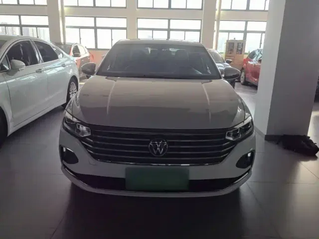 Volkswagen Lavida — Фото автомобиля 2