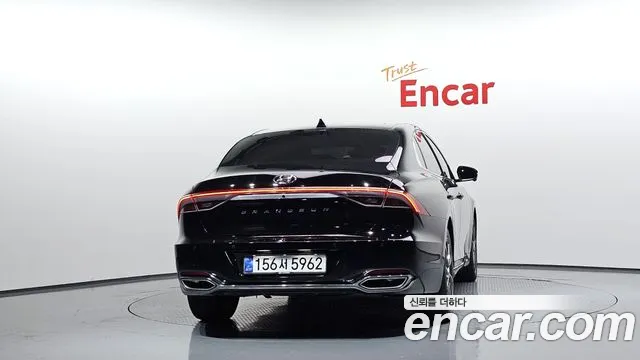 Hyundai Grandeur Grandeur (New) — Фото автомобиля 4