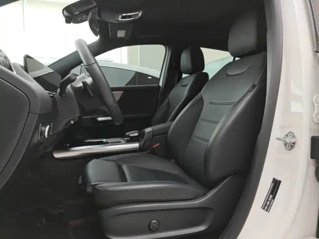 Mercedes-Benz GLA-Class — Фото автомобиля 14