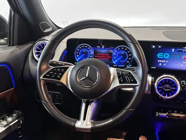 Mercedes-Benz EQB — Фото автомобиля 10