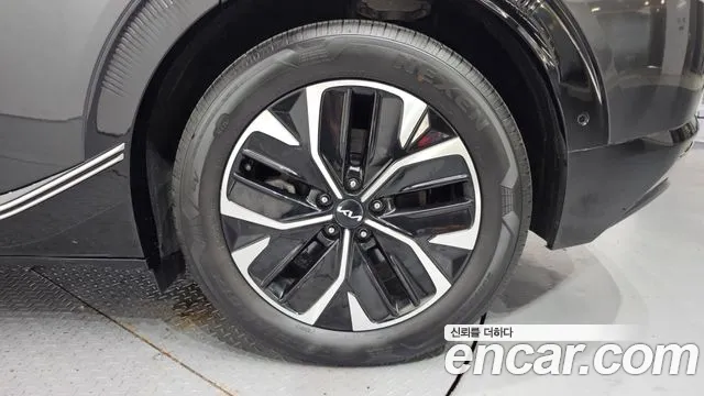 Kia EV6 — Фото автомобиля 21