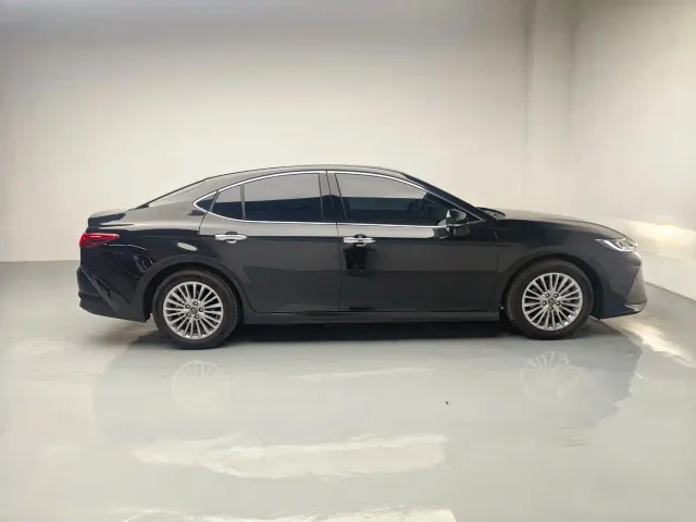 Toyota Camry — Фото автомобиля 6