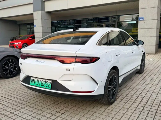 BYD Qin L — Фото автомобиля 4