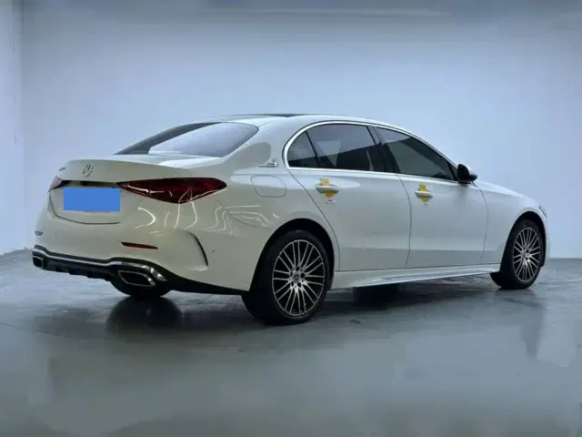Mercedes-Benz C-Class — Фото автомобиля 6