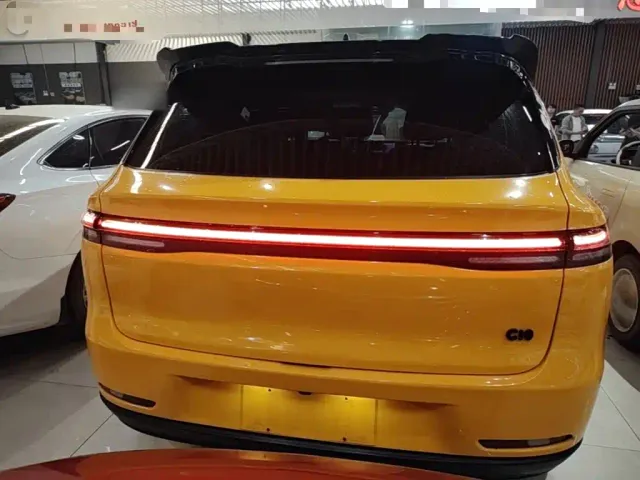 Leapmotor C10 — Фото автомобиля 5