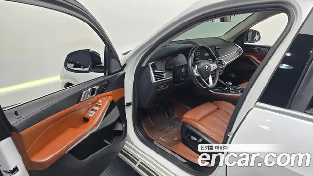 BMW X7 — Фото автомобиля 11