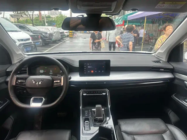Wuling Asta — Фото автомобиля 7