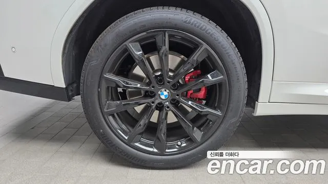 BMW X4 xDrive20i M Sport Pro Special Edition — Фото автомобиля 3