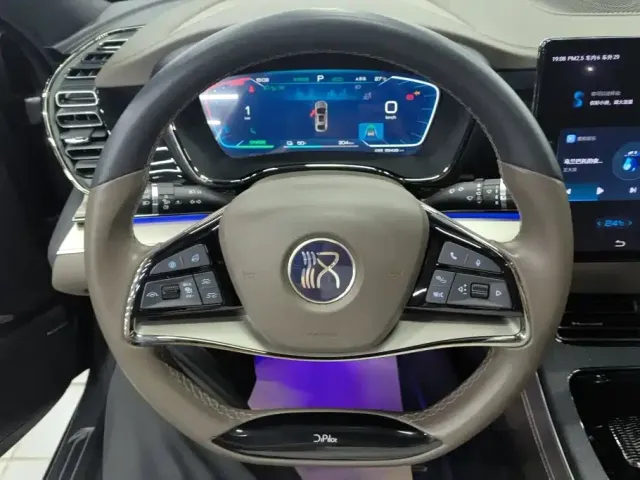 BYD Han — Фото автомобиля 15