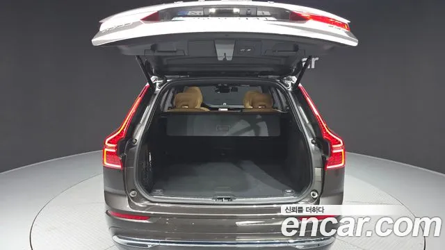 Вольво XC60 — Фото автомобиля 19