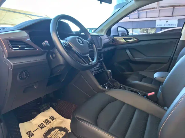 Volkswagen Tharu — Фото автомобиля 4