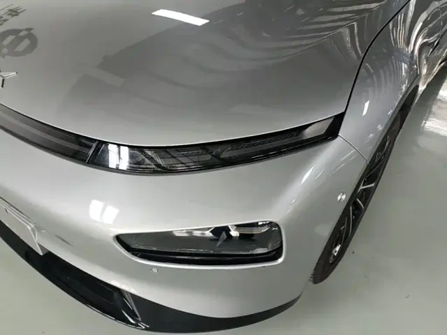Xpeng P7 — Фото автомобиля 23