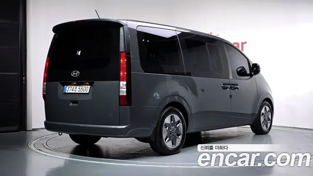 Hyundai Staria — Фото автомобиля 2