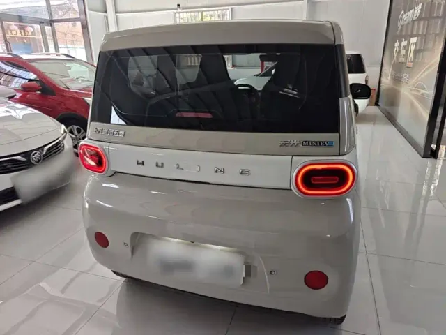 Wuling Hongguang Mini EV — Фото автомобиля 5