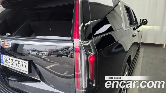 Cadillac Escalade Escalade 5 поколение — Фото автомобиля 23