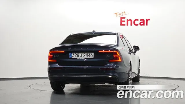 Вольво S60 S60 третьего поколения — Фото автомобиля 4
