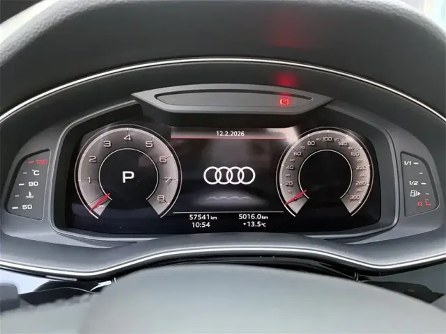 Audi Q7 — Фото автомобиля 10
