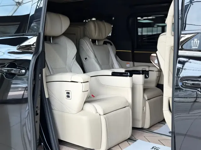 Toyota Vellfire — Фото автомобиля 18