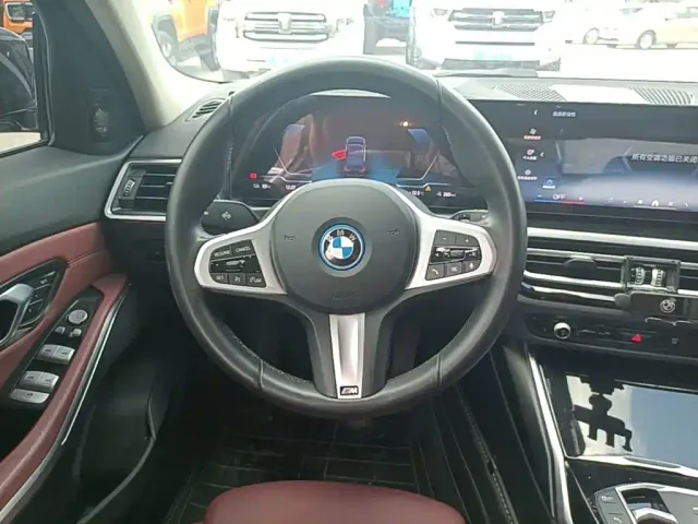 BMW i3 — Фото автомобиля 10