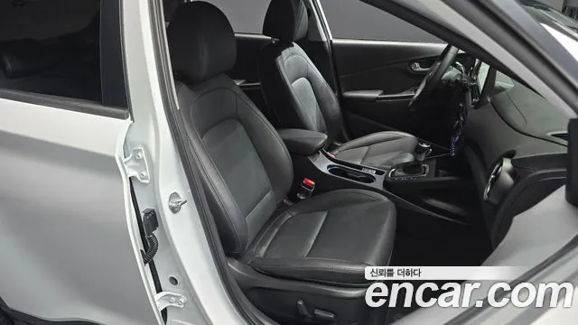 Hyundai Kona — Фото автомобиля 18
