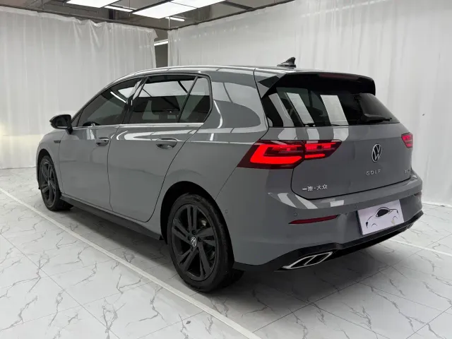 Volkswagen Golf — Фото автомобиля 4