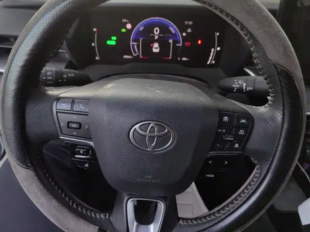 Toyota Camry — Фото автомобиля 15