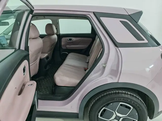 GAC Aion UT — Фото автомобиля 15