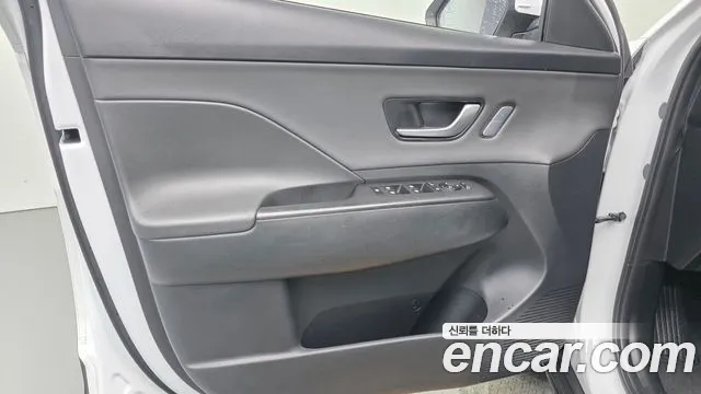 Hyundai Kona Kona (SX2) Бензин 2.0 2WD — Фото автомобиля 24