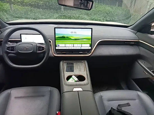Dongfeng eπ 008 — Фото автомобиля 9
