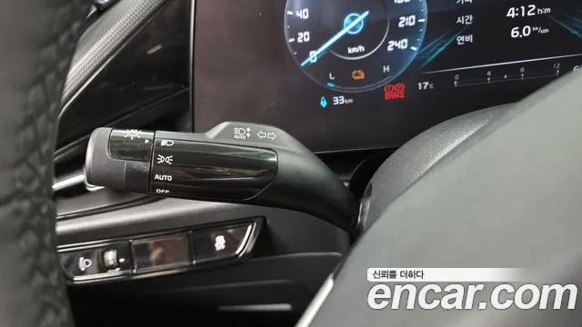 Kia Niro — Фото автомобиля 27