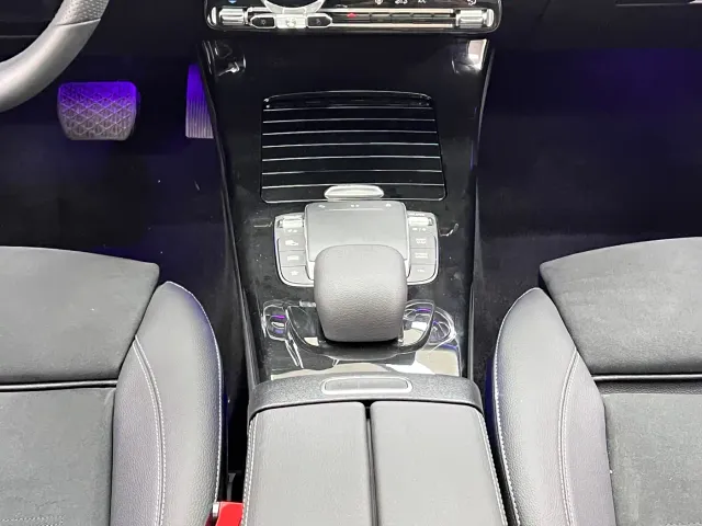 Mercedes-Benz A-Class — Фото автомобиля 23