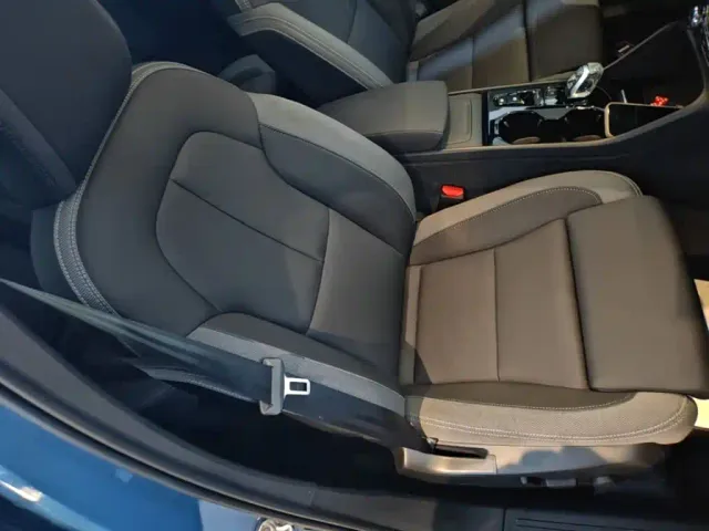 Volvo XC40 — Фото автомобиля 24