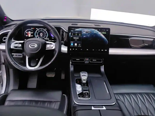 GAC Trumpchi GS8 — Фото автомобиля 12