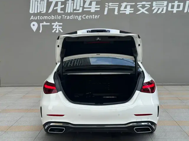 Mercedes-Benz C-Class — Фото автомобиля 14