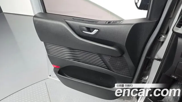 Hyundai Staria — Фото автомобиля 14