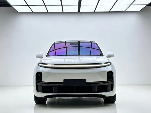 Li Auto L7 — Фото автомобиля 2