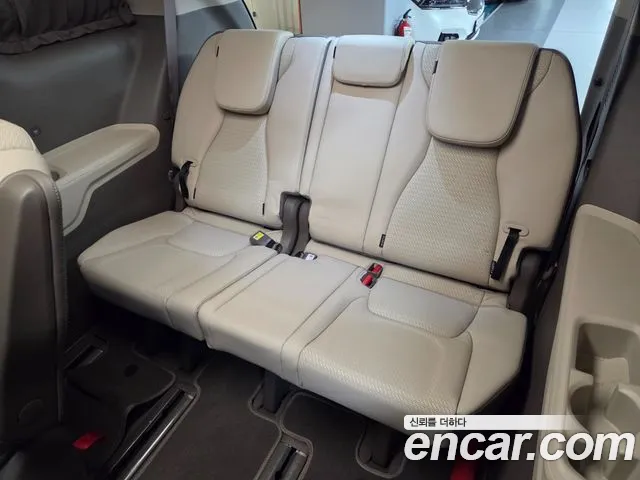 Kia Carnival 4th Gen — Фото автомобиля 9