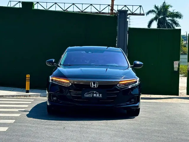 Honda Accord — Фото автомобиля 2