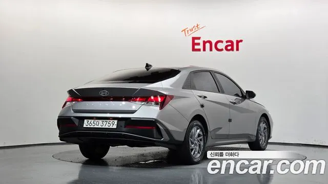 Hyundai Avante — Фото автомобиля 2