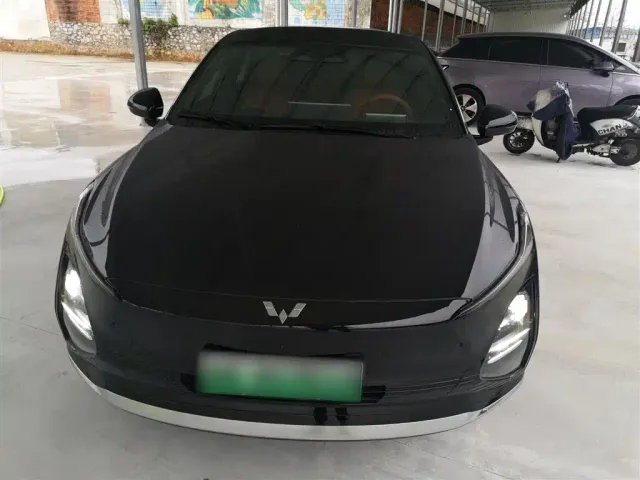 Wuling Starlight — Фото автомобиля 2