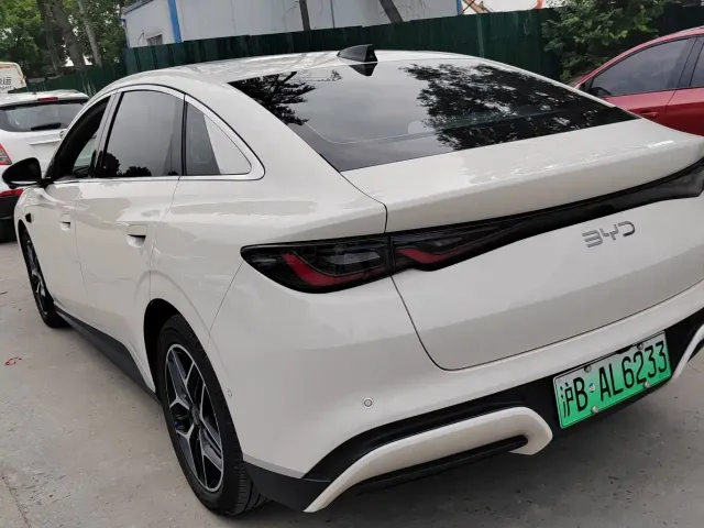 BYD Seal 06 — Фото автомобиля 11