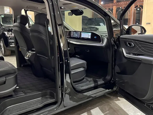 Maxus G90 — Фото автомобиля 18