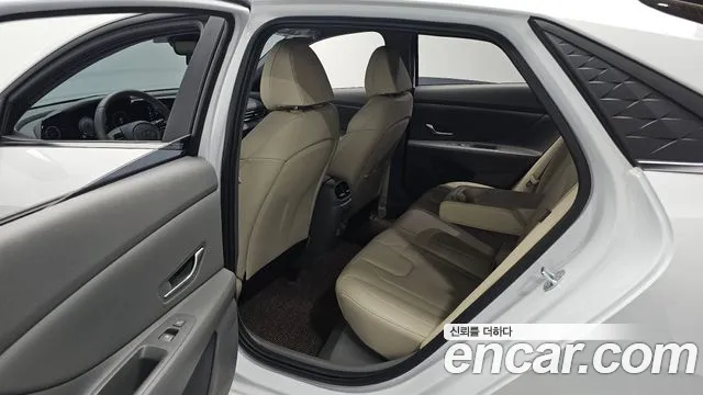 Hyundai Avante CN7 — Фото автомобиля 18