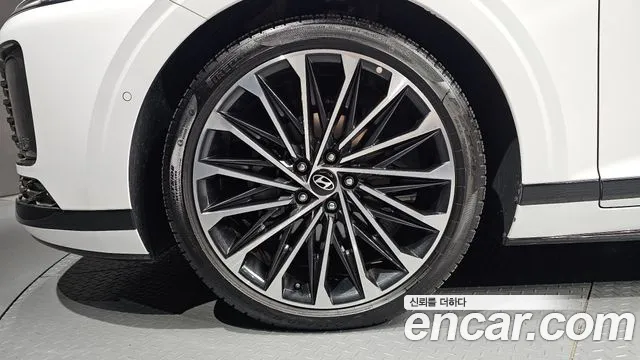 Hyundai Grandeur GN7 — Фото автомобиля 5