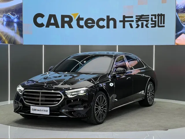 Фотография автомобиля — Mercedes-Benz E-Class