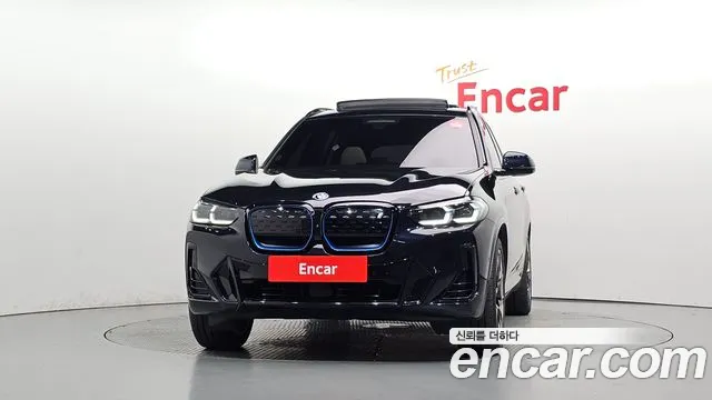 BMW iX3 G08 (2020–2024) — Фото автомобиля 3