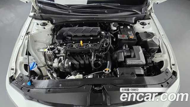 Hyundai Avante CN7 — Фото автомобиля 6