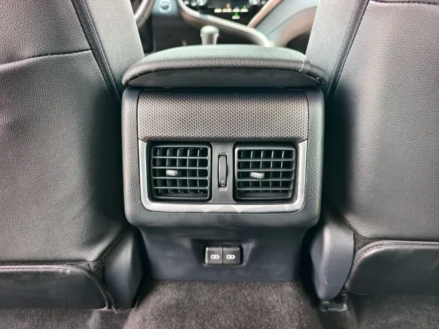 Toyota Camry — Фото автомобиля 26